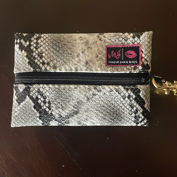 Makeup junkie Python micro - Picture 1 of 4